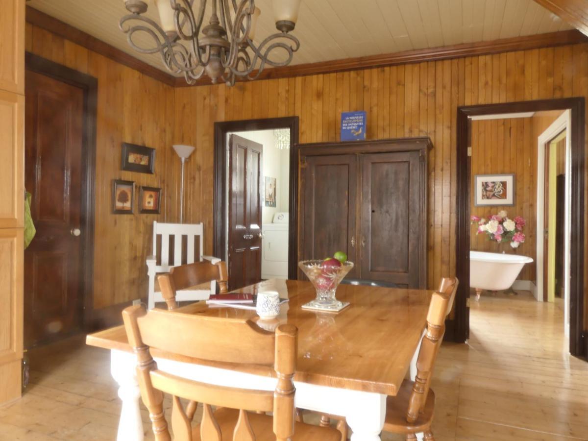 Gite Du Village - Deschambault Экстерьер фото